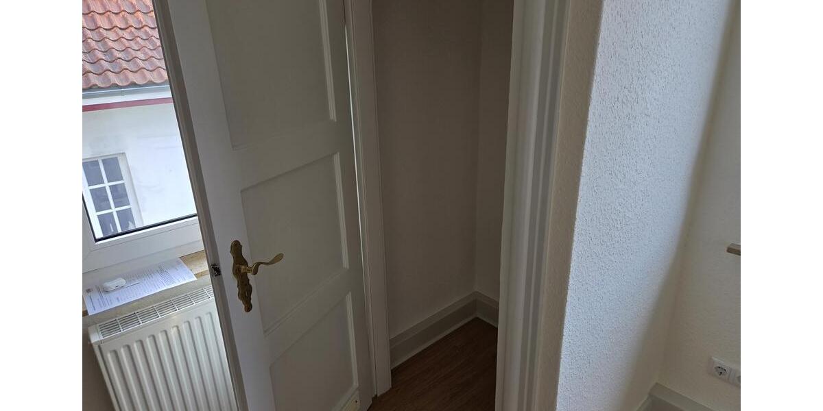 Etagenwohnung Bad Oeynhausen - 3 Zimmer, 100 m&sup2;, 895&euro; | Angebot:26717395