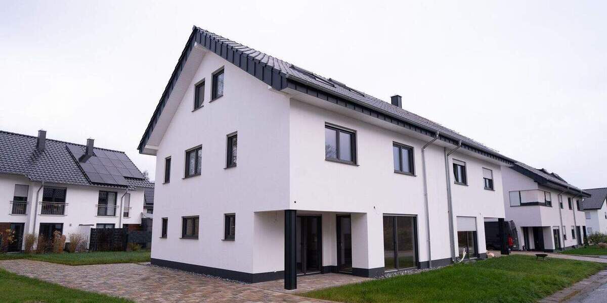 Doppelhaushälfte Leopoldshöhe Bexterhagen - 7 Zimmer, 179 m&sup2;, 540.000&euro; | Angebot:25776617