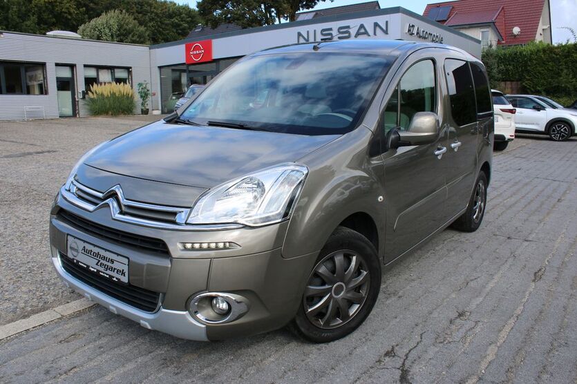Citroen Berlingo 80.000 km 16.980 € Halle 33790