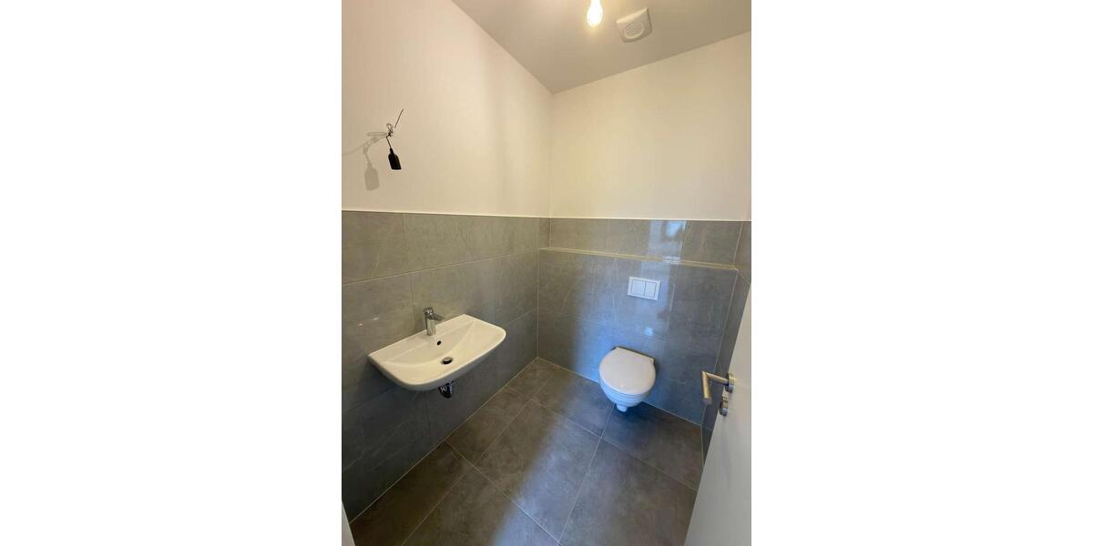 Etagenwohnung Bielefeld - 5 Zimmer, 122 m&sup2;, 1.520&euro; | Angebot:26099695
