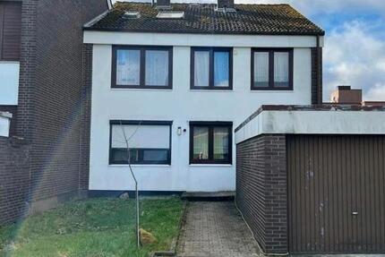 Haus Bad Salzuflen Ehrsen-Breden - 8 Zimmer, 220 m&sup2;, 275.000&euro; | Angebot:27263074