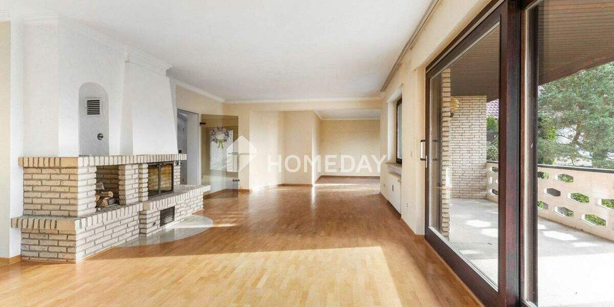 Familienfreundliches Einfamilienhaus mit großem Garten, Kamin und Doppelgarage 7 zimmer