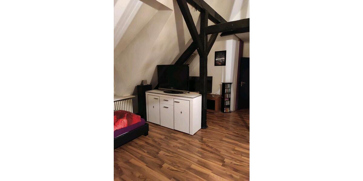 Dachgeschoßwohnung Vlotho - 3 Zimmer, 130 m&sup2;, 650&euro; | Angebot:25421918