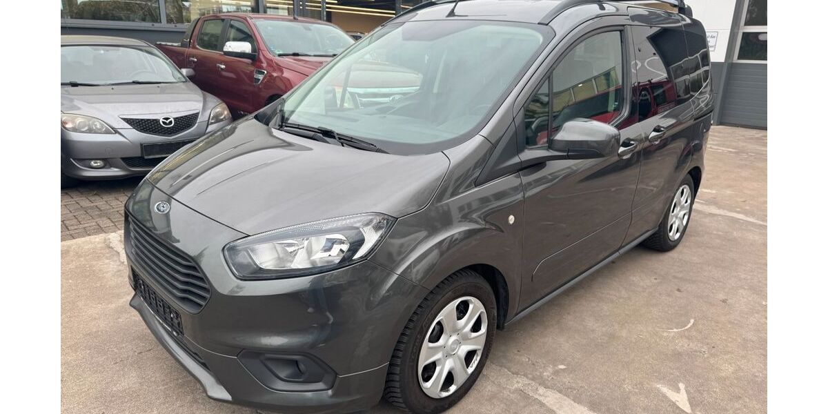 Ford Tourneo Courier 217.000 km 4.500 &euro; Detmold 32758