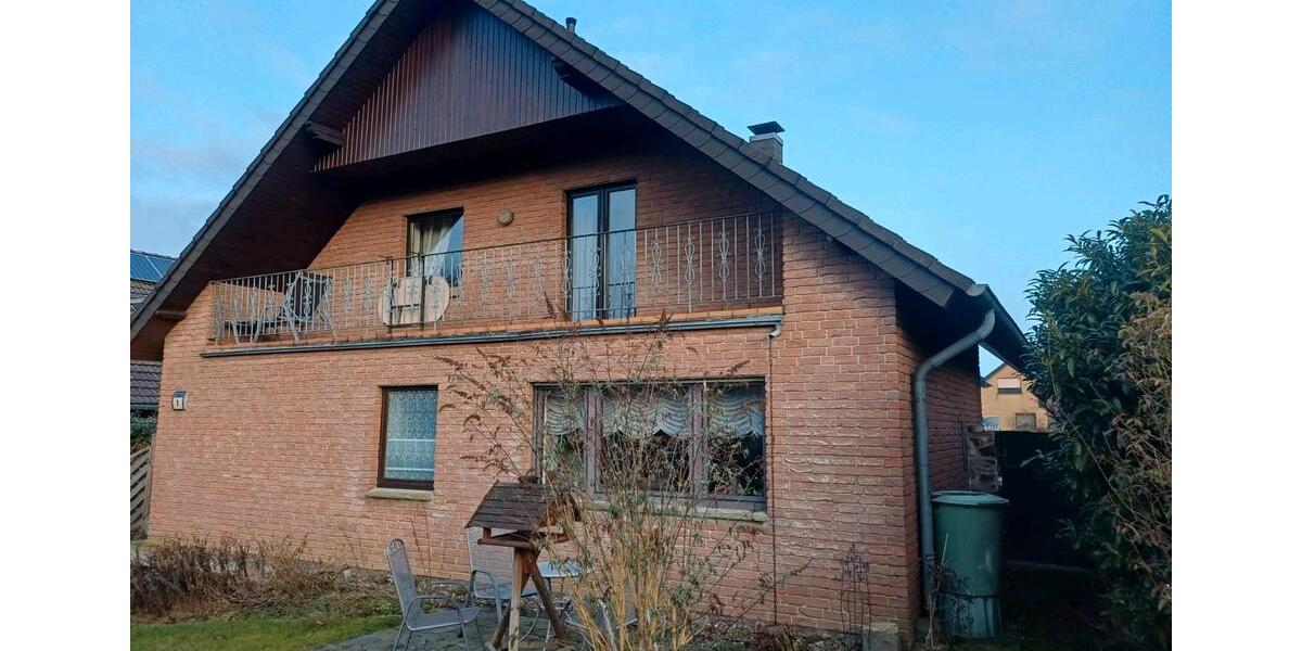 Einfamilienhaus Detmold Hakedahl - 6 Zimmer, 150 m&sup2;, 368.000&euro; | Angebot:25178476
