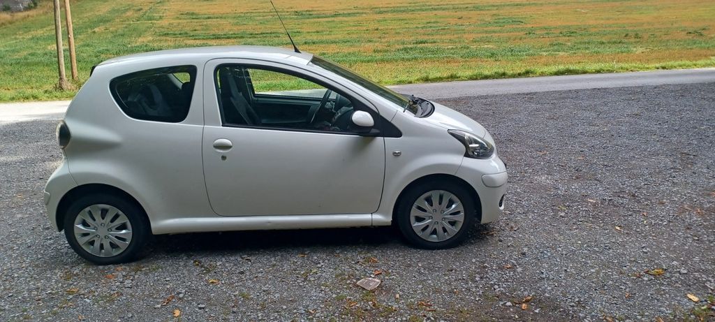 Toyota Aygo (X) 143.800 km 2.700 € Paderborn 33100