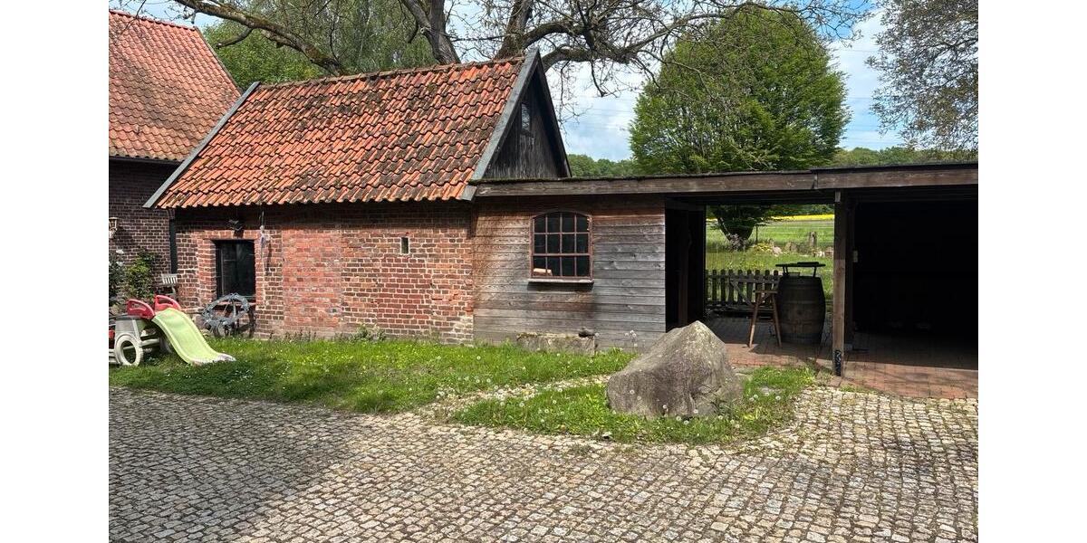 Bauernhaus, Landhaus Lemgo - 7 Zimmer, 320 m&sup2;, 680.000&euro; | Angebot:27156463