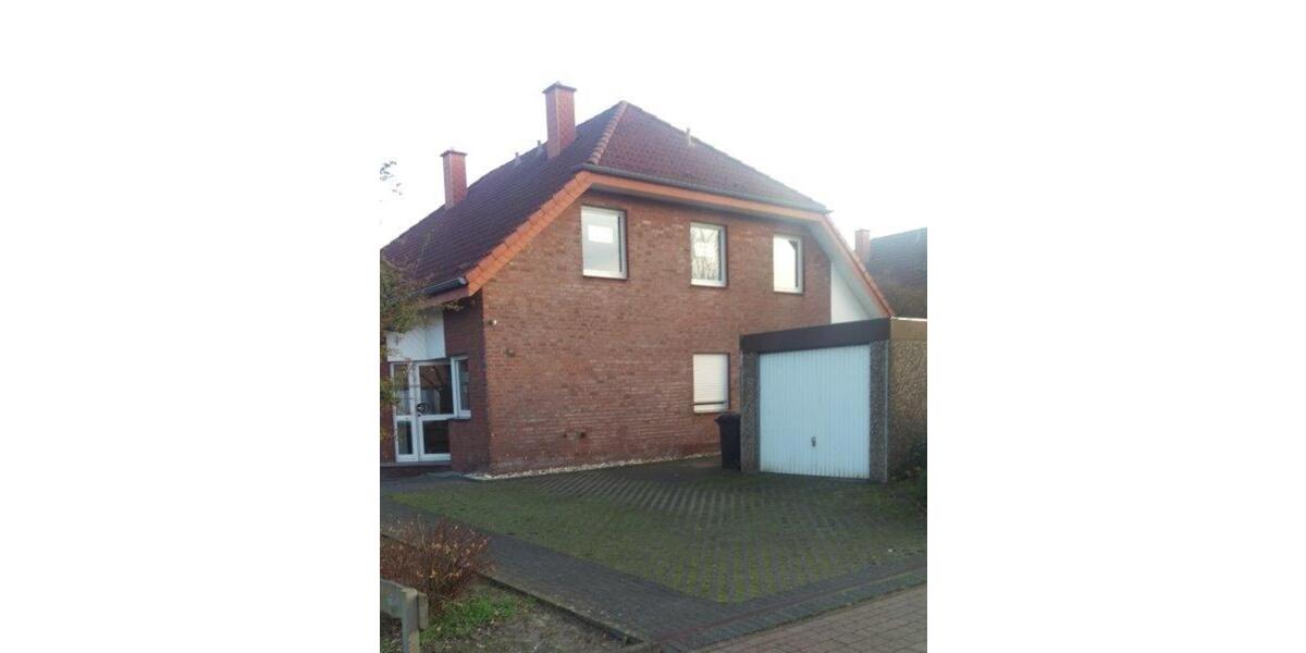 ***SCHÖNE DOPPELHAUSHÄLFTE*** 4 zimmer