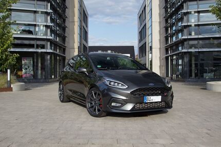 Ford Fiesta 42.500 km 24.000 &euro; Bielefeld 33602