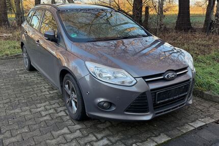 Ford Focus 153.000 km 1.400 &euro; Versmold 33775