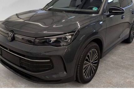 VW Tiguan 25.075 km 33.790 &euro; Lemgo 32657