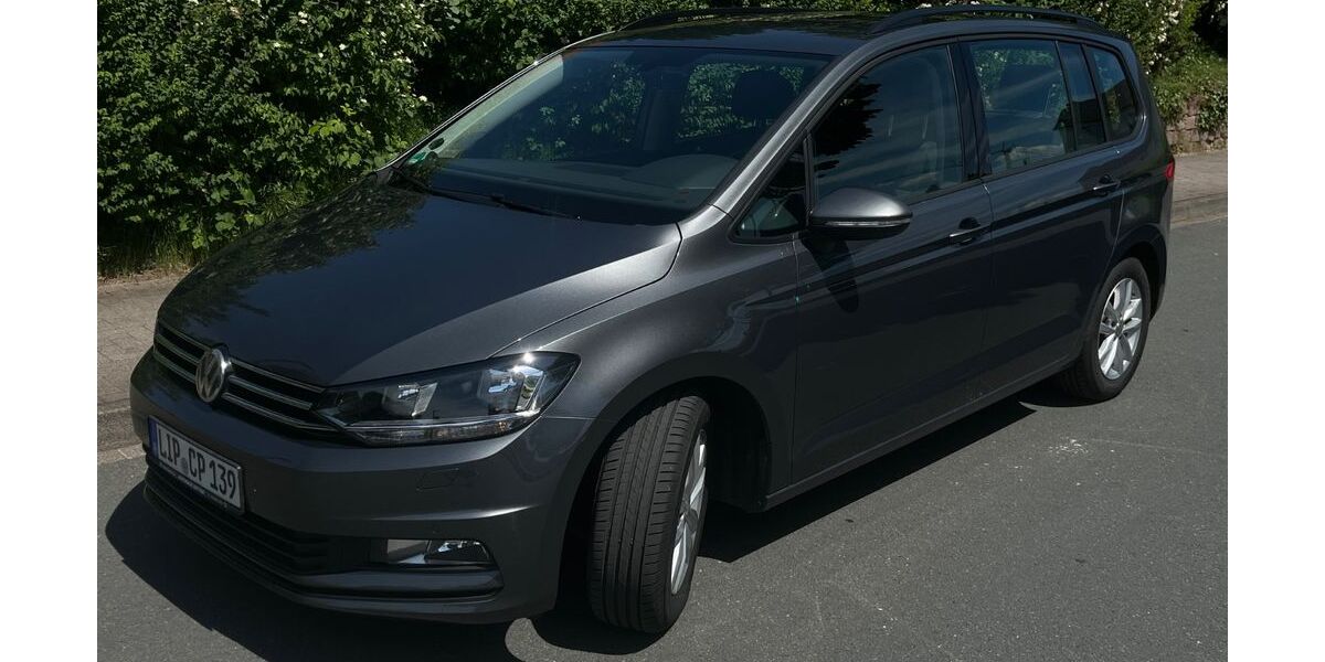 VW Touran 132.000 km 14.200 &euro; Lemgo 32657