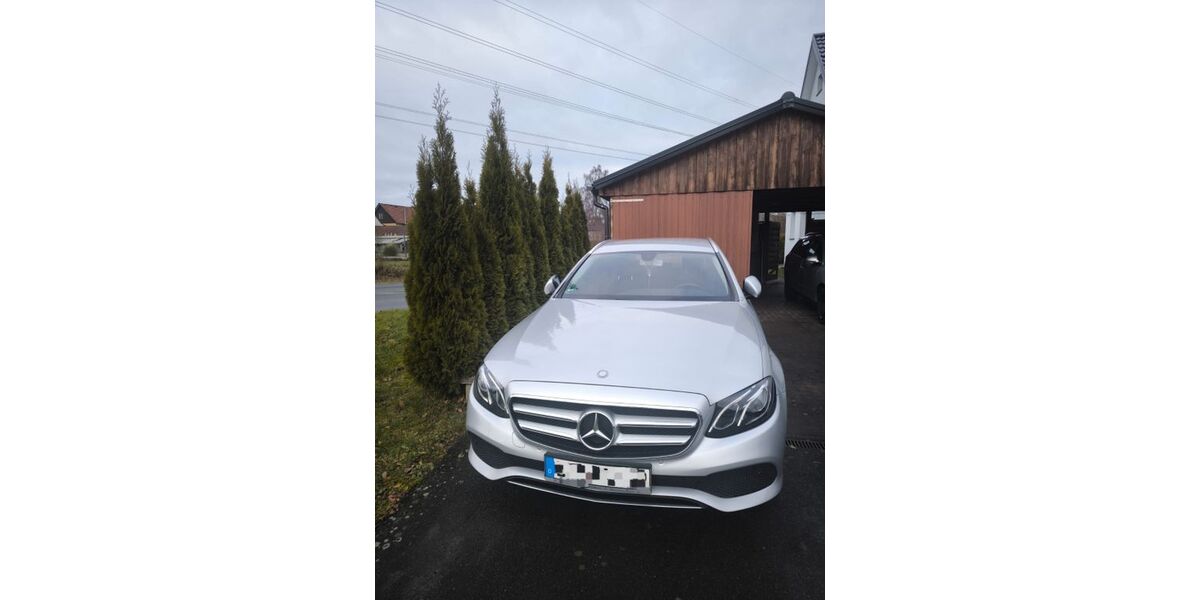 Mercedes-Benz E 220 73.372 km 24.800 &euro; Leopoldshöhe 33818