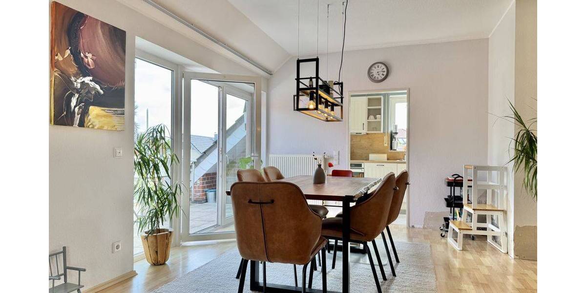 Etagenwohnung Augustdorf - 4 Zimmer, 127 m&sup2;, 1.080&euro; | Angebot:26887202