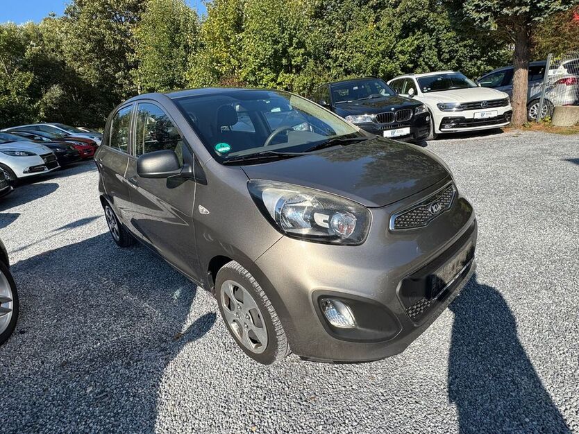 Kia Picanto 204.000 km 3.333 € Detmold 32758