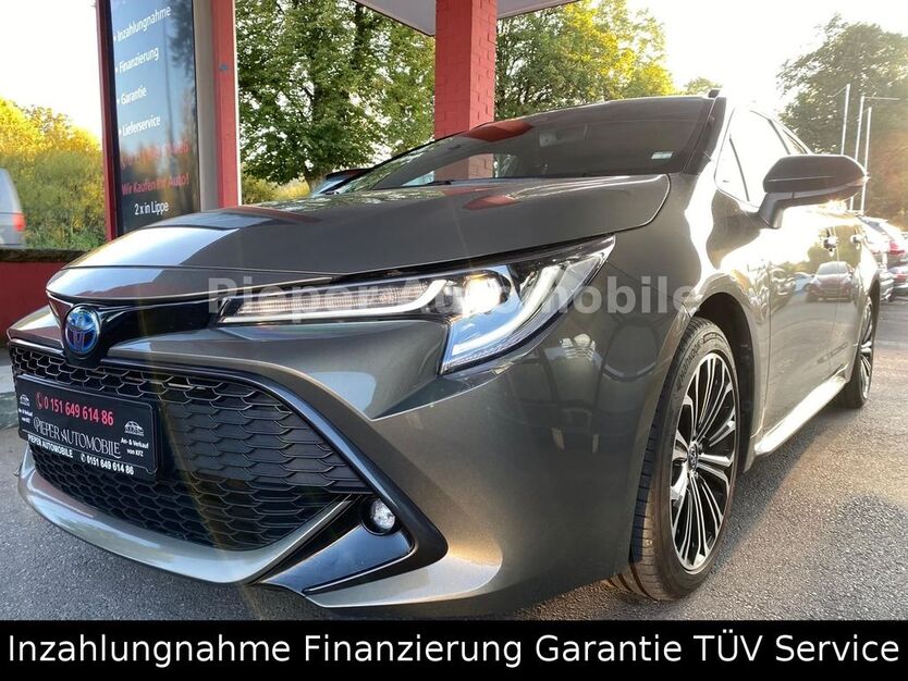 Toyota Corolla 90.000 km 18.490 € Oerlinghausen 33813