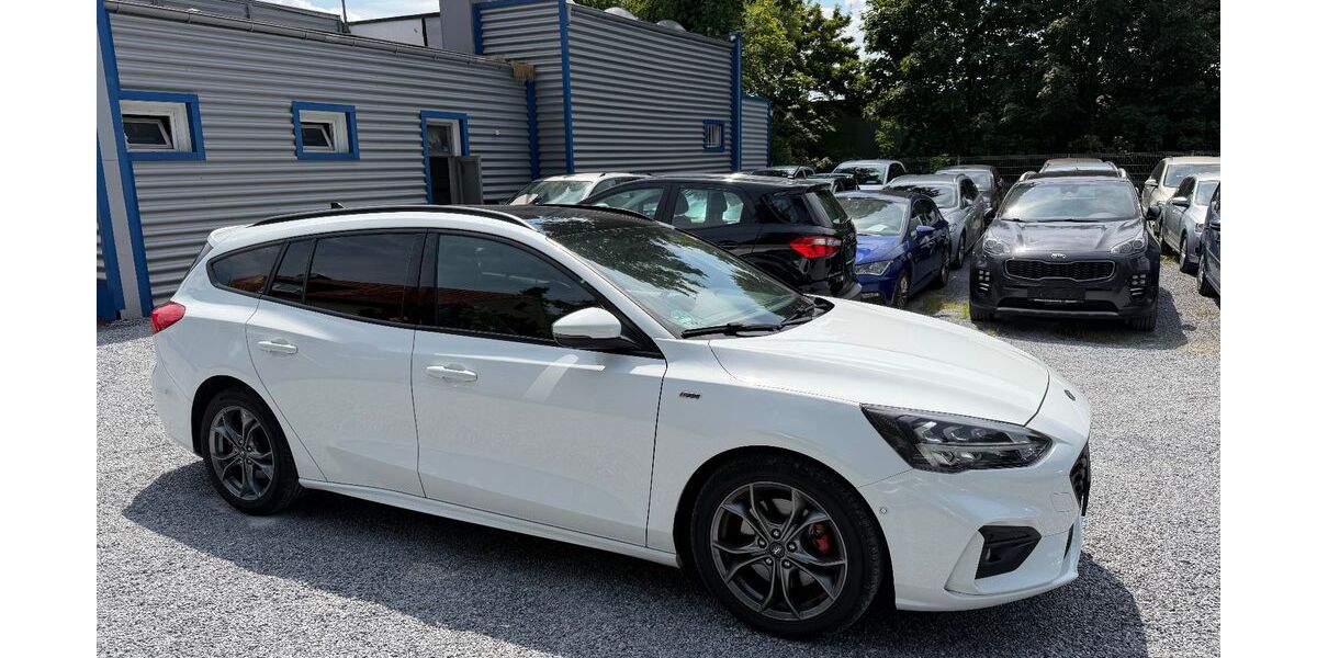 Ford Focus 155.000 km 10.999 &euro; Detmold 32758