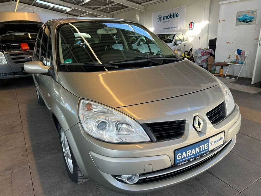 Renault Scenic 106.000 km 2.499 € Lemgo 32657