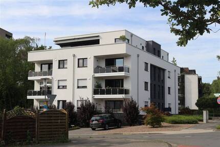 Vermietet !-----------------Barrierefreie LuxusWohnung mit Personenaufzug u.Tiefgarage