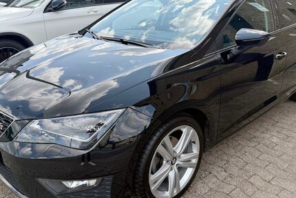 Seat Leon 82.000 km 15.999 € Bielefeld 33647
