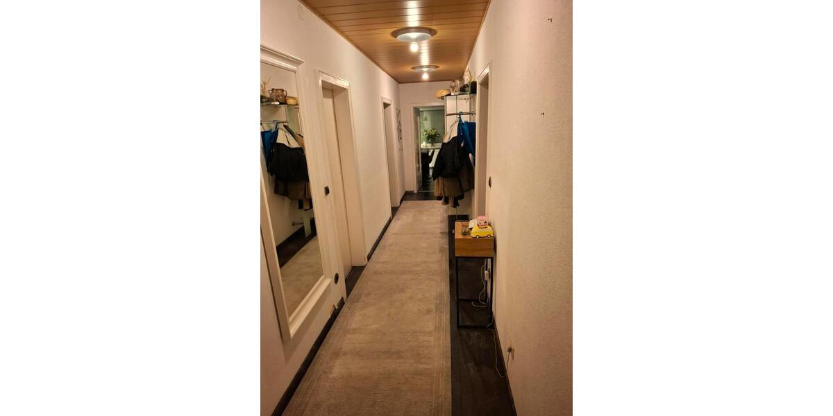 Dachgeschoßwohnung Bielefeld Brackwede - 4 Zimmer, 84 m&sup2;, 900&euro; | Angebot:25421929