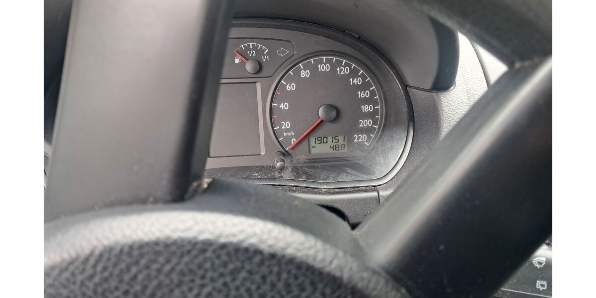 VW Polo 190.000 km 1.350 &euro; Löhne 32584