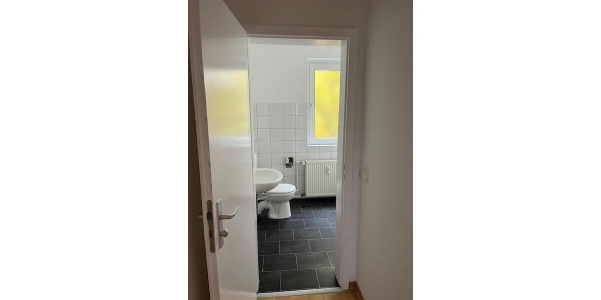 ~FRISCH RENOVIERT~Helle 3-Zimmerwohnung mit Balkon** 3 zimmer