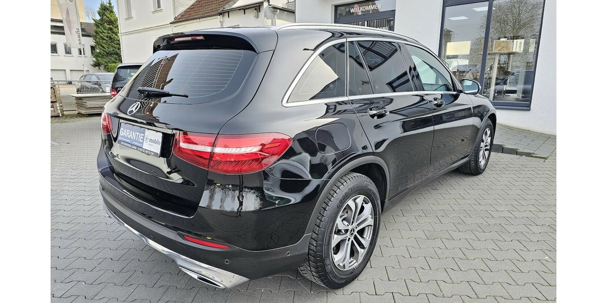Mercedes-Benz GLC 350 d 4M Exclusive AMG Int. LED AHK RFK PANO 109.247 km 31.490 &euro; Löhne 32584