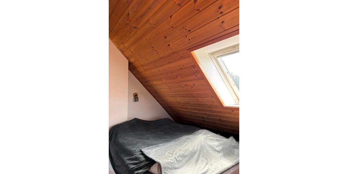 Dachgeschoßwohnung Löhne - 1 Zimmer, 40 m&sup2;, 285&euro; | Angebot:26413510