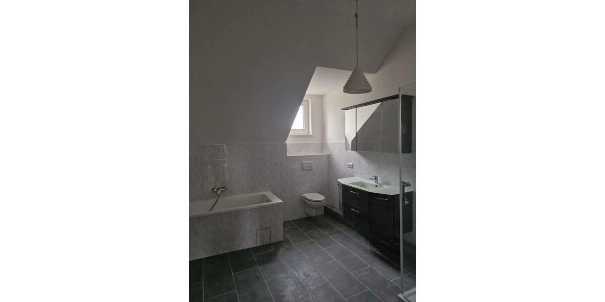 Etagenwohnung Spenge - 5 Zimmer, 127 m&sup2;, 1.080&euro; | Angebot:25174126