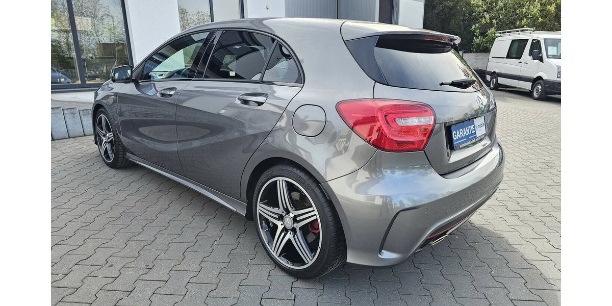 Mercedes-Benz A 250 AMG Sportpaket Alcantara RFK NAVI 2.HAND 58.120 km 21.990 &euro; Löhne 32584