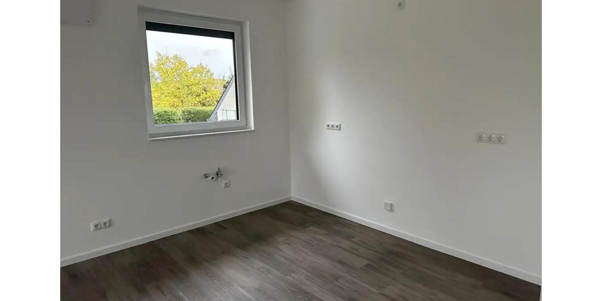 Erdgeschoßwohnung Bad Oeynhausen - 3 Zimmer, 81 m&sup2;, 1.100&euro; | Angebot:26640761