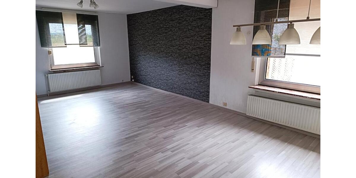 Mehrfamilienhaus, Wohnhaus Lage - 8 Zimmer, 190 m&sup2;, 340.000&euro; | Angebot:26699742