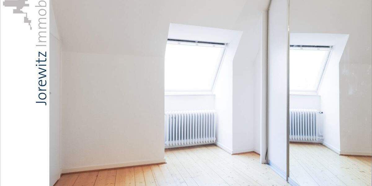 Familientipp in Bi-Schildesche: Bauernhaus mit großzügigem Grundstück in idyllischer Lage 7 zimmer