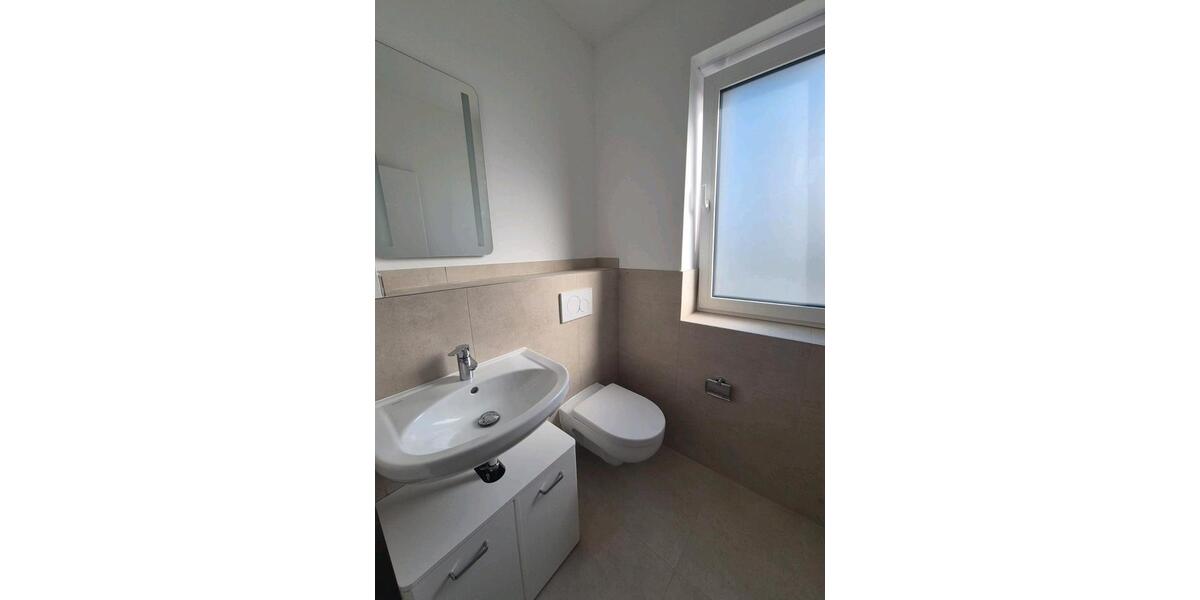 Etagenwohnung Halle - 4 Zimmer, 133 m&sup2;, 1.500&euro; | Angebot:25551501