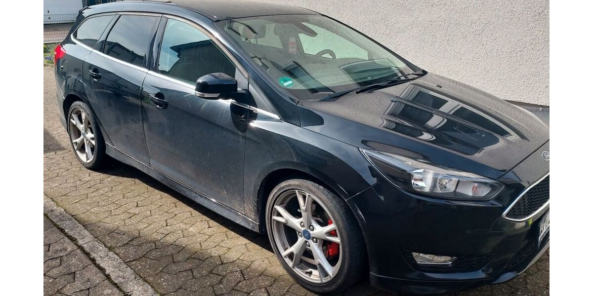 Ford Focus 95.500 km 11.990 &euro; Lage 32791