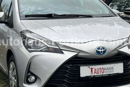Toyota Yaris 24.980 km 16.480 € Bielefeld 33689