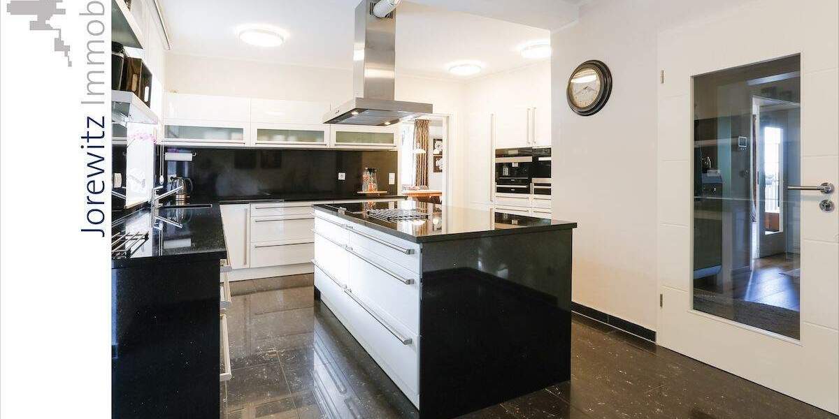 Mehrfamilienhaus, Wohnhaus Bielefeld Brackwede - 8 Zimmer, 235 m&sup2;, 779.000&euro; | Angebot:24028049