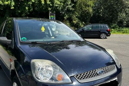 Ford Fiesta 115.560 km 1.700 € Bad Oeynhausen 32545