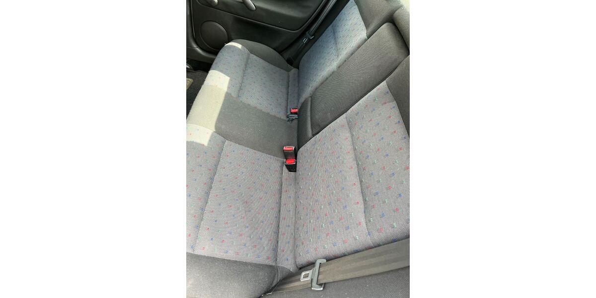 VW Passat 91.000 km 4.350 &euro; Versmold 33775