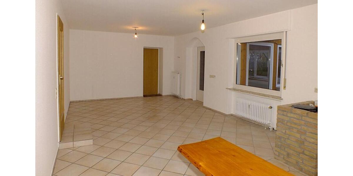 Etagenwohnung Oerlinghausen - 3 Zimmer, 94 m&sup2;, 175.000&euro; | Angebot:24983282