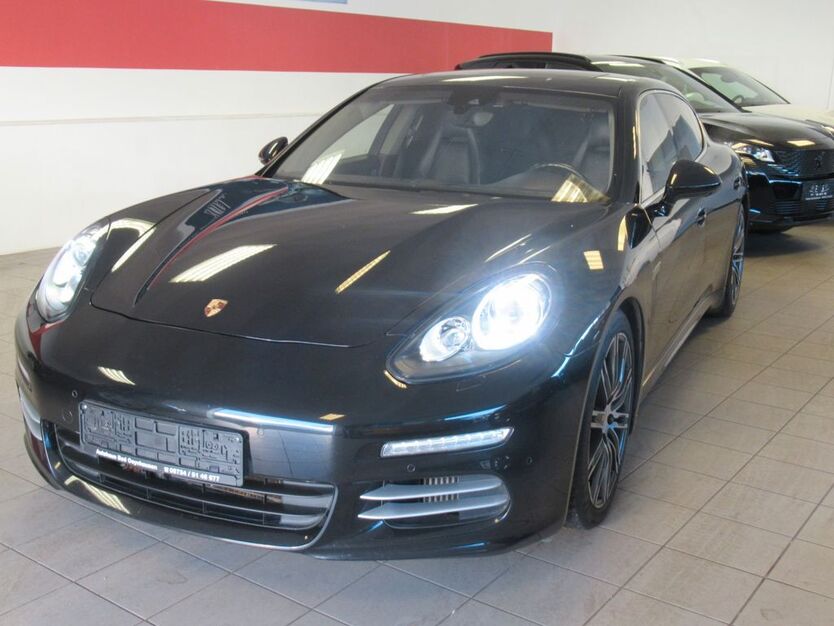 Porsche Panamera 232.000 km 26.990 € Bad Oeynhausen 32549