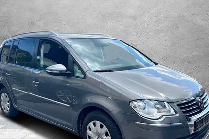 VW Touran 189.000 km 4.499 € Detmold 32758