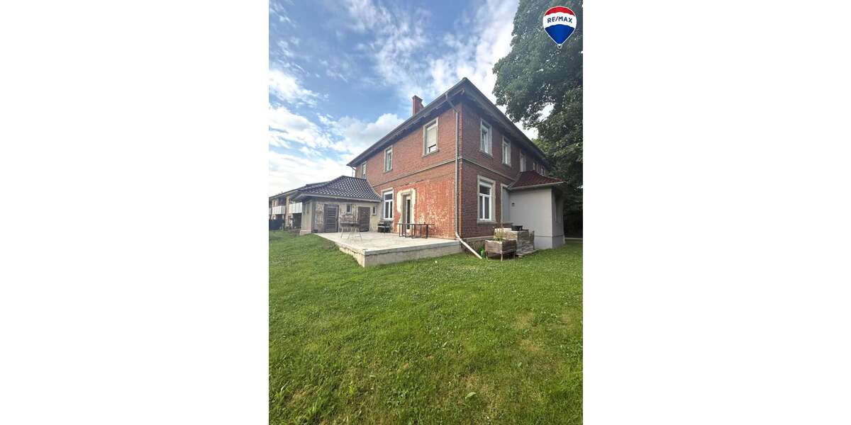 Einfamilienhaus Hiddenhausen - 12 Zimmer, 220 m&sup2;, 435.000&euro; | Angebot:25812427