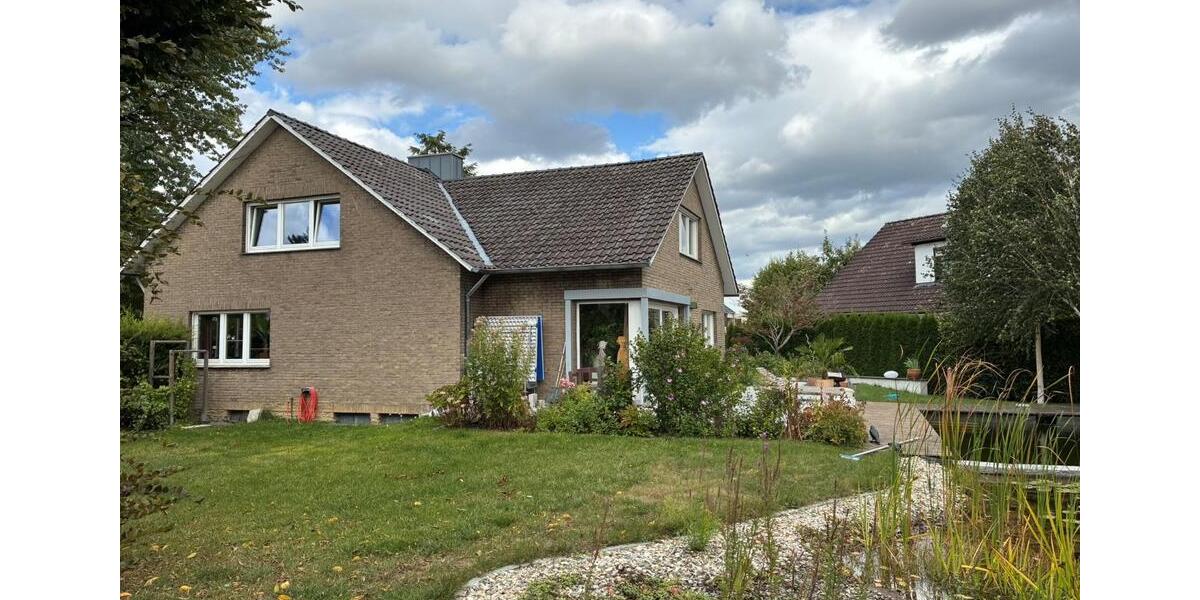 Großzügiges Einfamilien-Wohnhaus auf großem Grundstück 7 zimmer