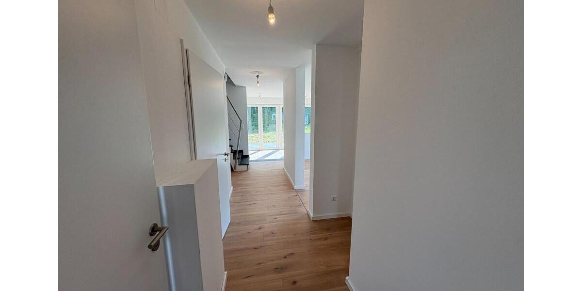 Reihenhaus Bünde - 5 Zimmer, 145 m&sup2;, 1.595&euro; | Angebot:25254950