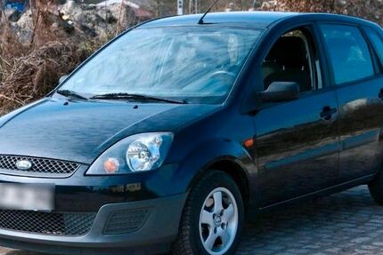 Ford Fiesta 172.000 km 3.000 &euro; Detmold 32756