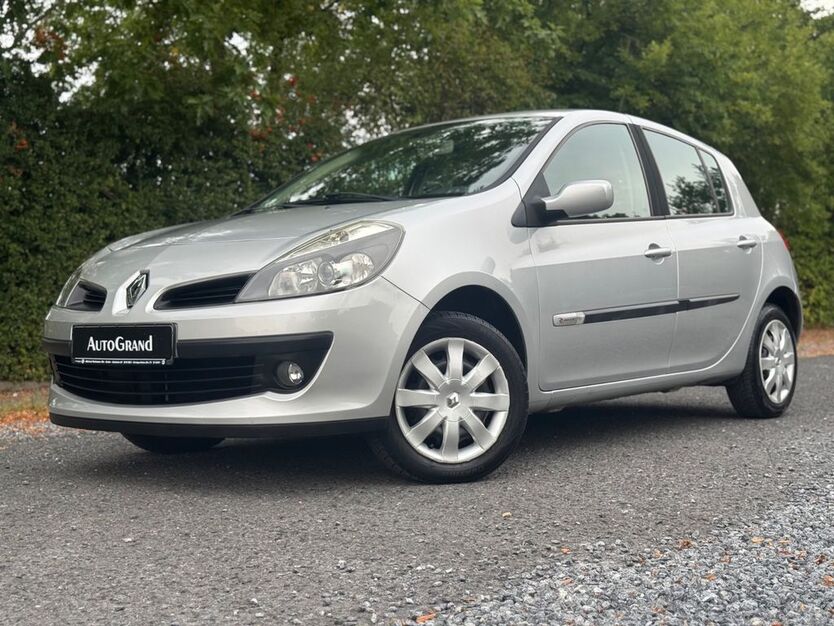 Renault Clio 182.750 km 2.399 € Beckum 59269