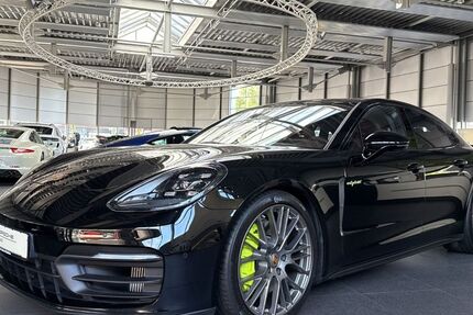 Porsche Panamera 29.750 km 98.890 € Paderborn 33100