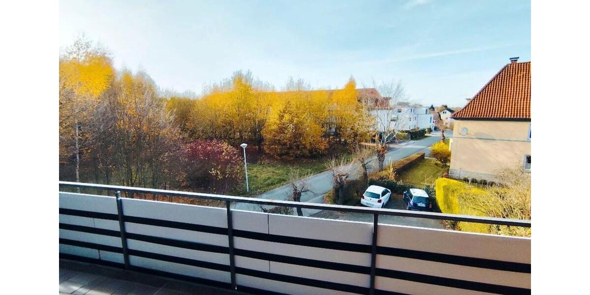 Dachgeschoßwohnung Oerlinghausen - 3 Zimmer, 108 m&sup2;, 780&euro; | Angebot:25614436